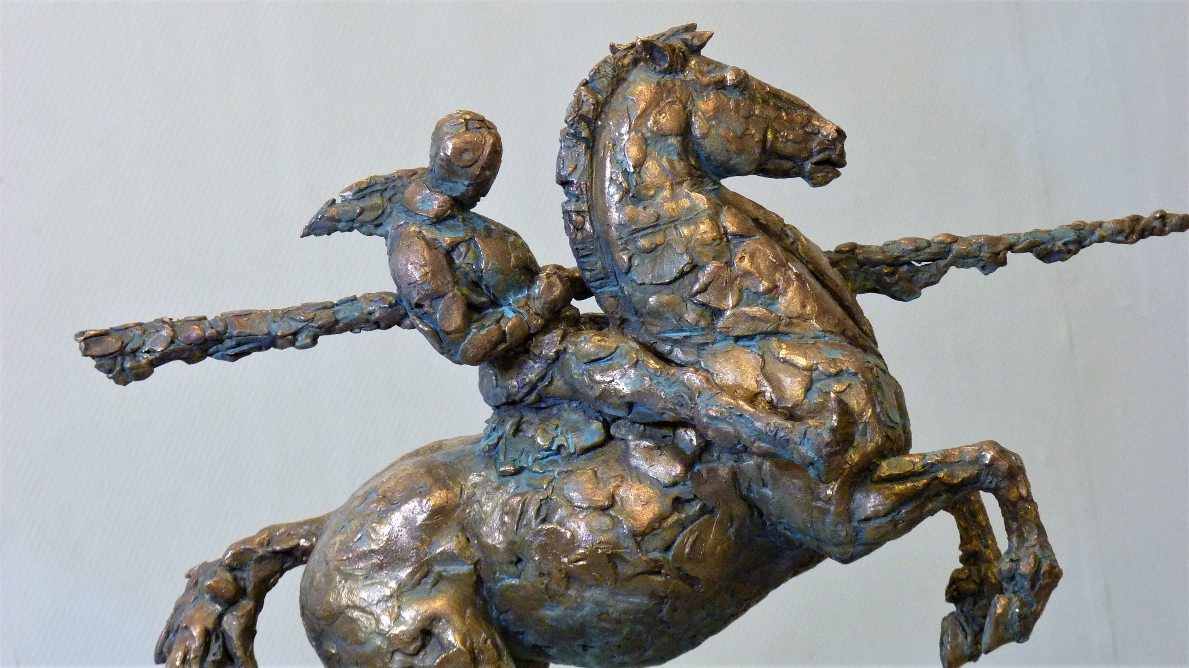  интерьерная скульптура всадника в бронзе,  скульптура на заказ скульптор Ольга Колосова, скульптуру из бронзы купить.