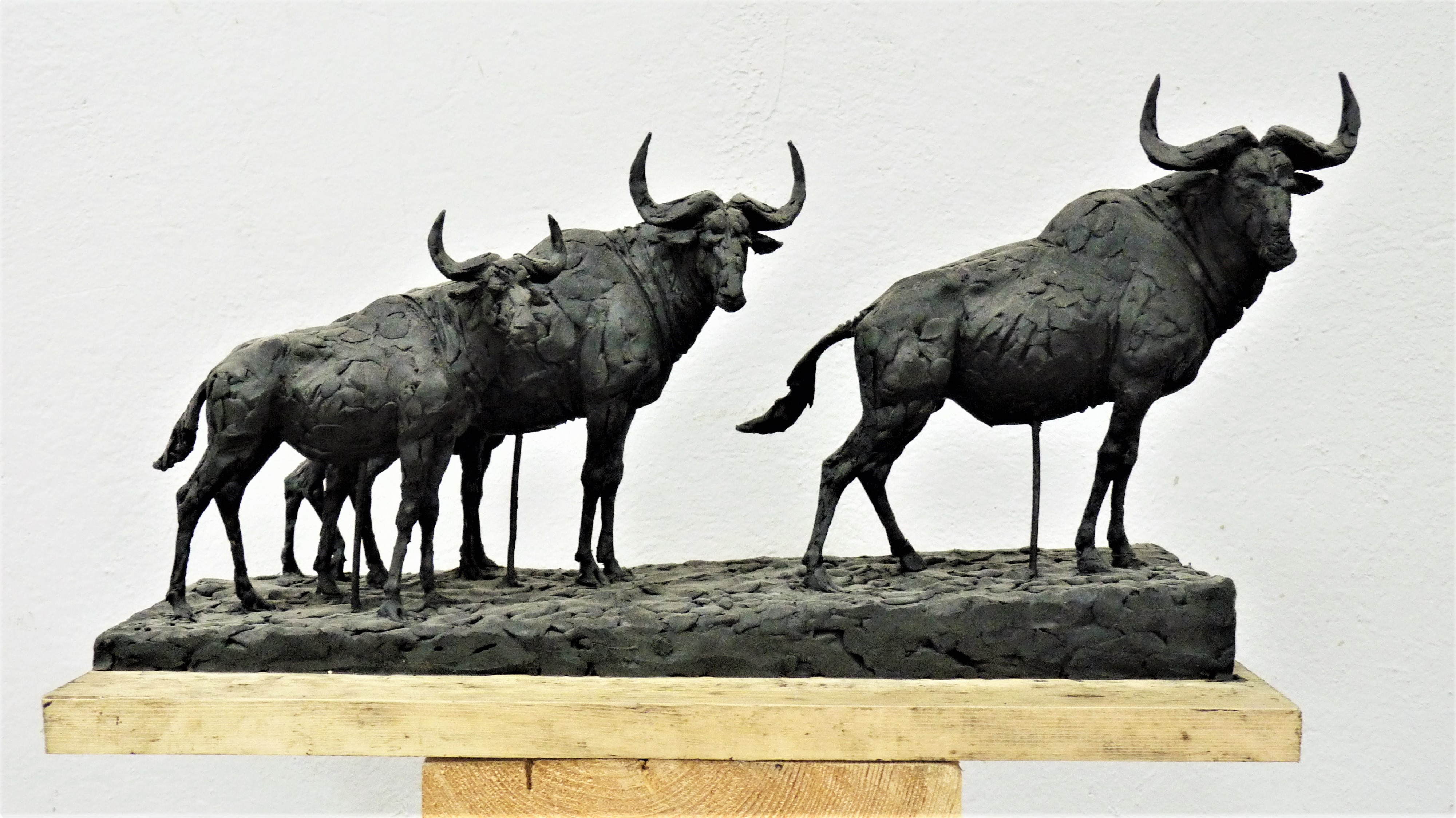 скульптура антилоп гну, , скульптор Ольга Колосова.