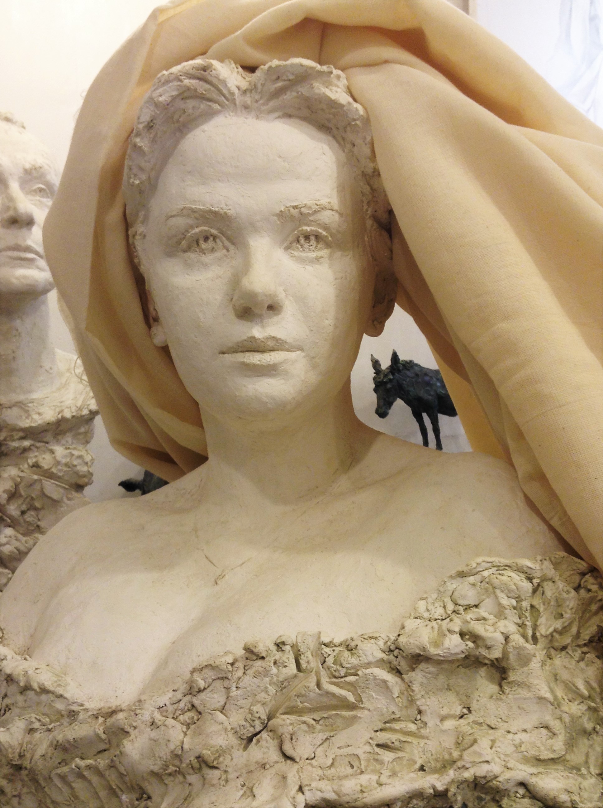 Скульптурный портрет из гипса