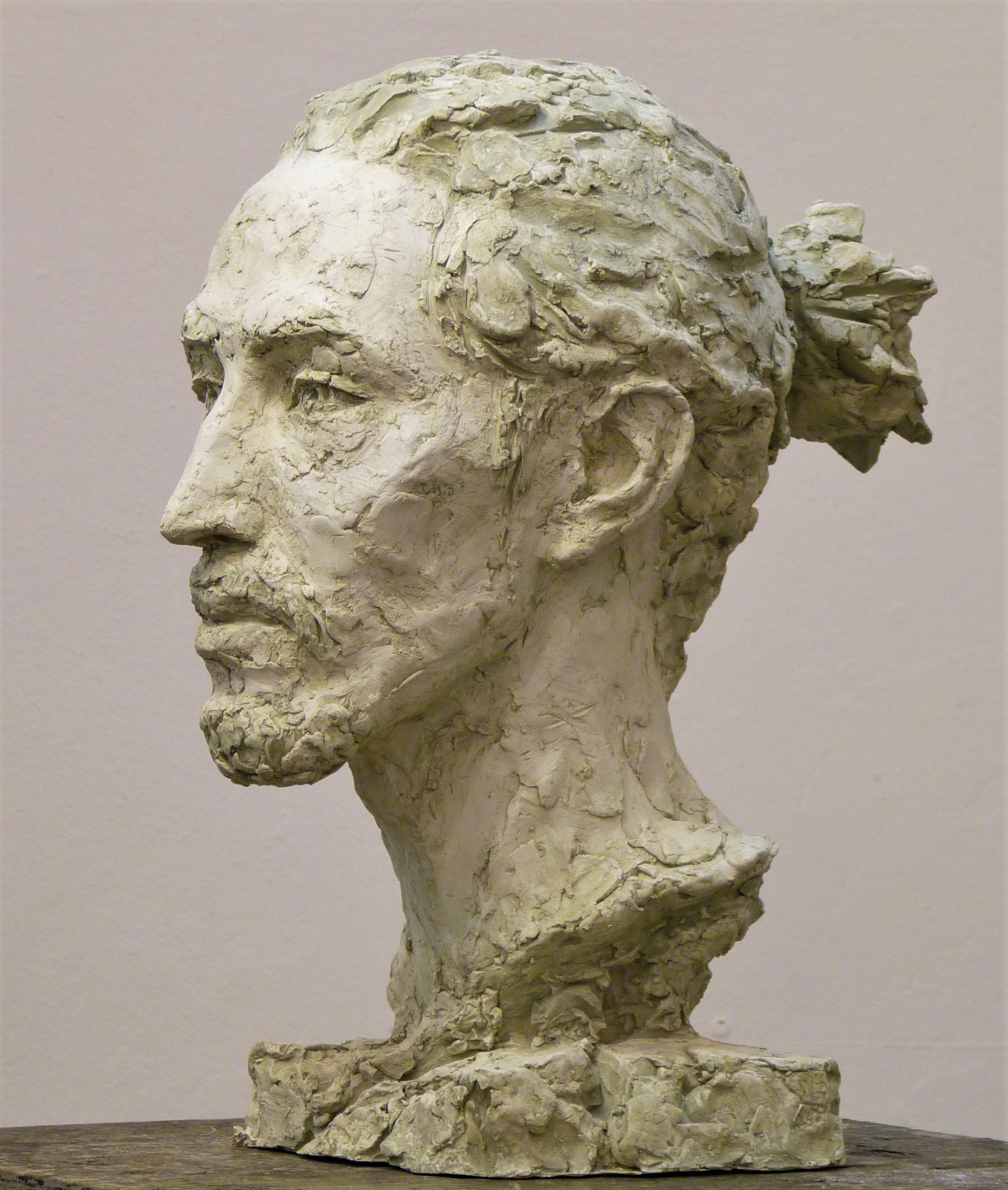 Скульптурный портрет из гипса на заказ, скульптор Ольга Колосова, 