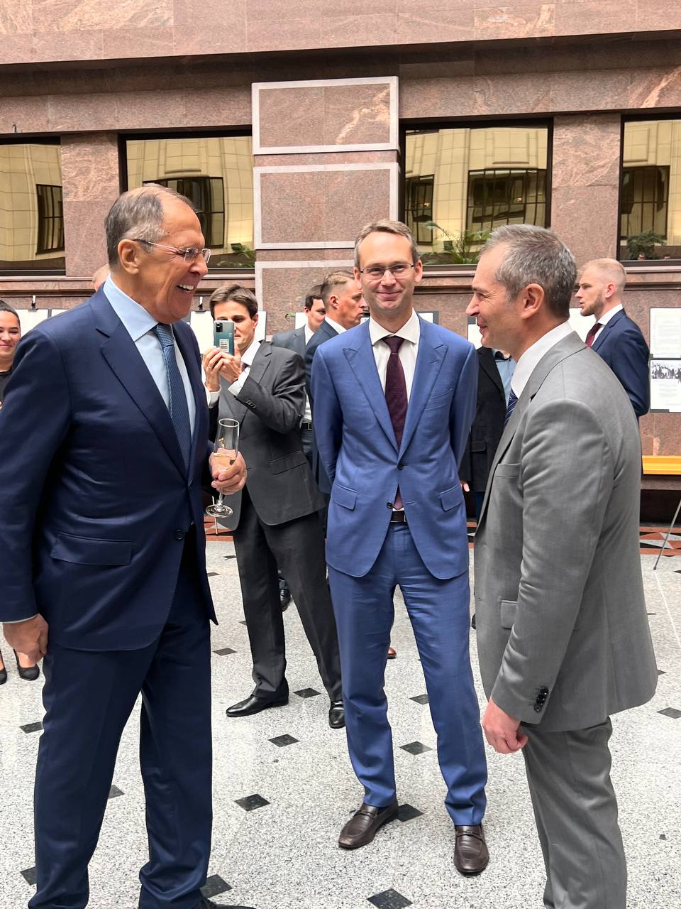 Мид, открытие бюста Александру Невскому, скульптор Алексей Селиванов