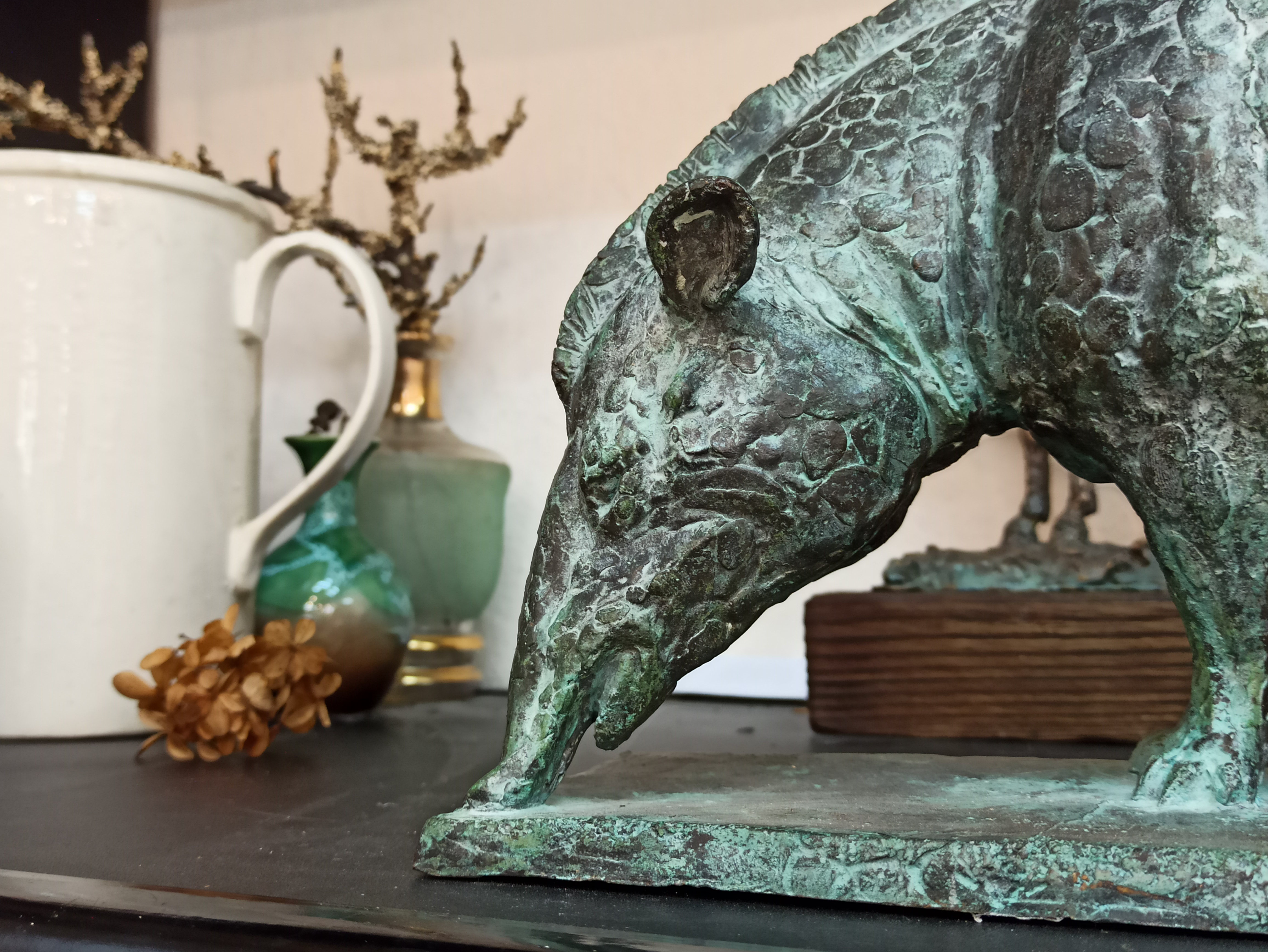 Скульптура животных в бронзе, скульптура тапира,  скульптура на заказ, скульптор Ольга Колосова, авторскую скульптуру купить.