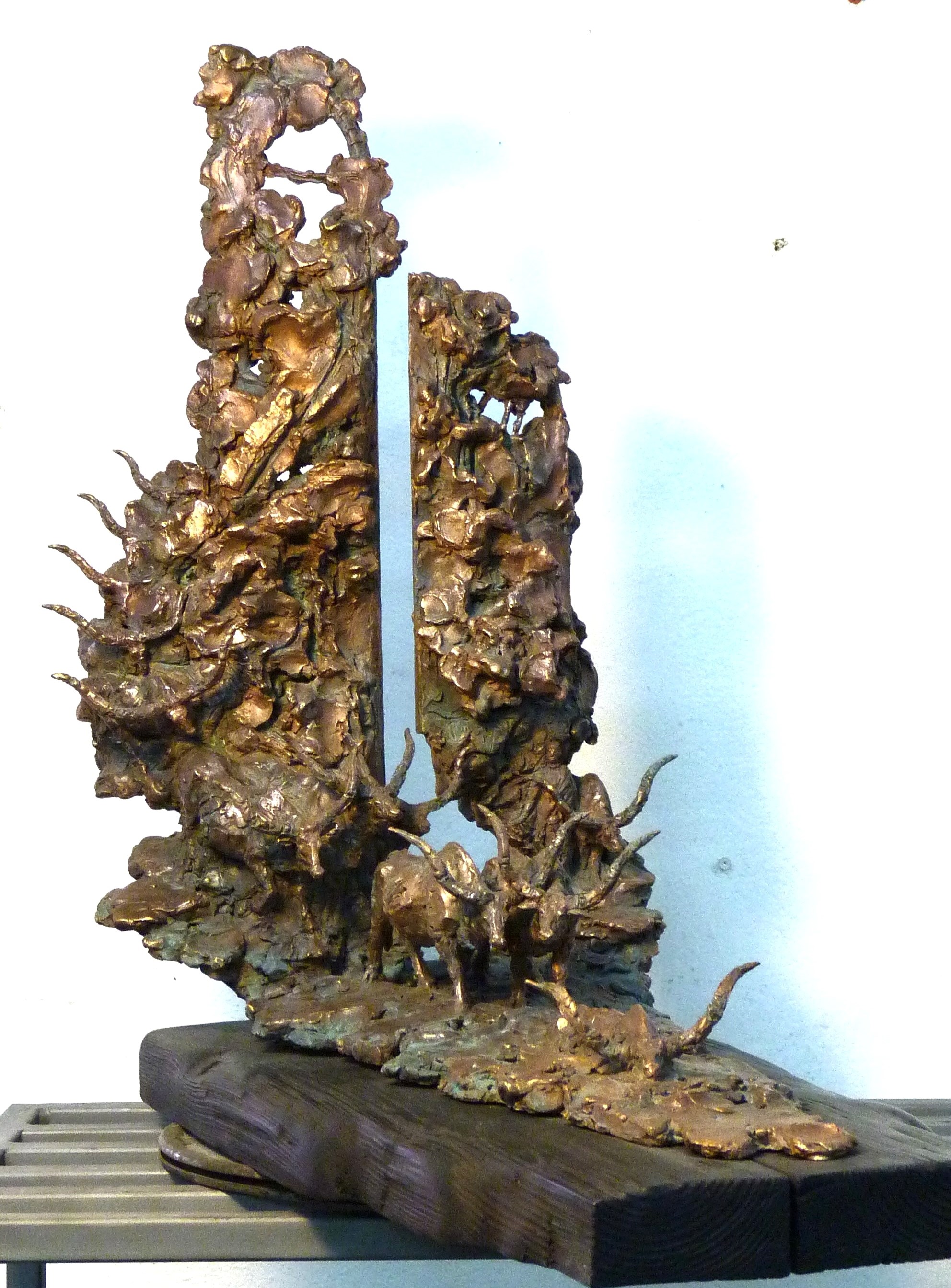 скульптура быков в бронзе,  скульптуру животного  купить, скульптор Ольга Колосова.