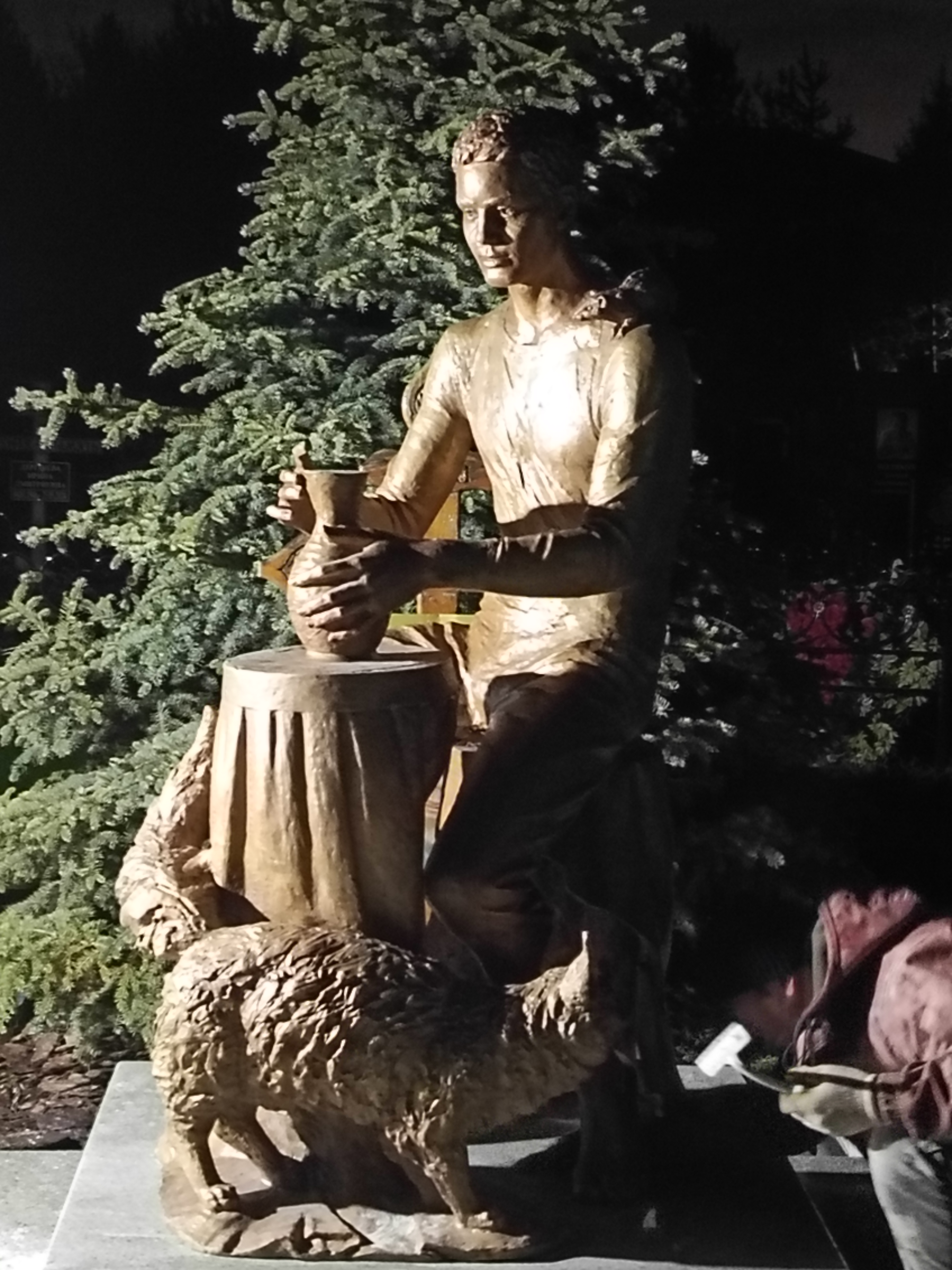   мемориальная скульптура на заказ, памятник на заказ, скульптор Ольга Колосова.