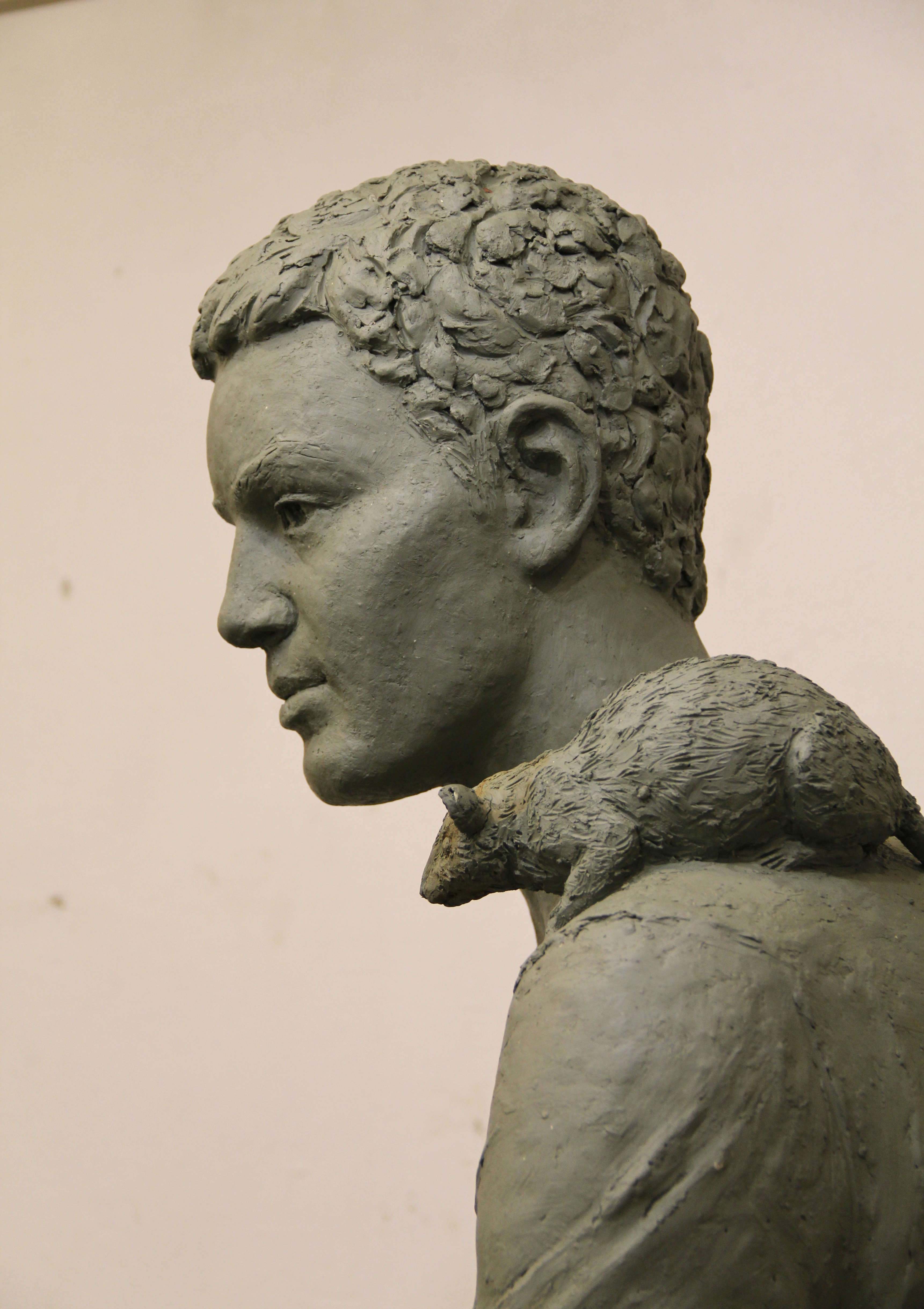 мемориальная скульптура на заказ, памятник на заказ, скульптор Ольга Колосова. Скульптурный портрет на заказ.