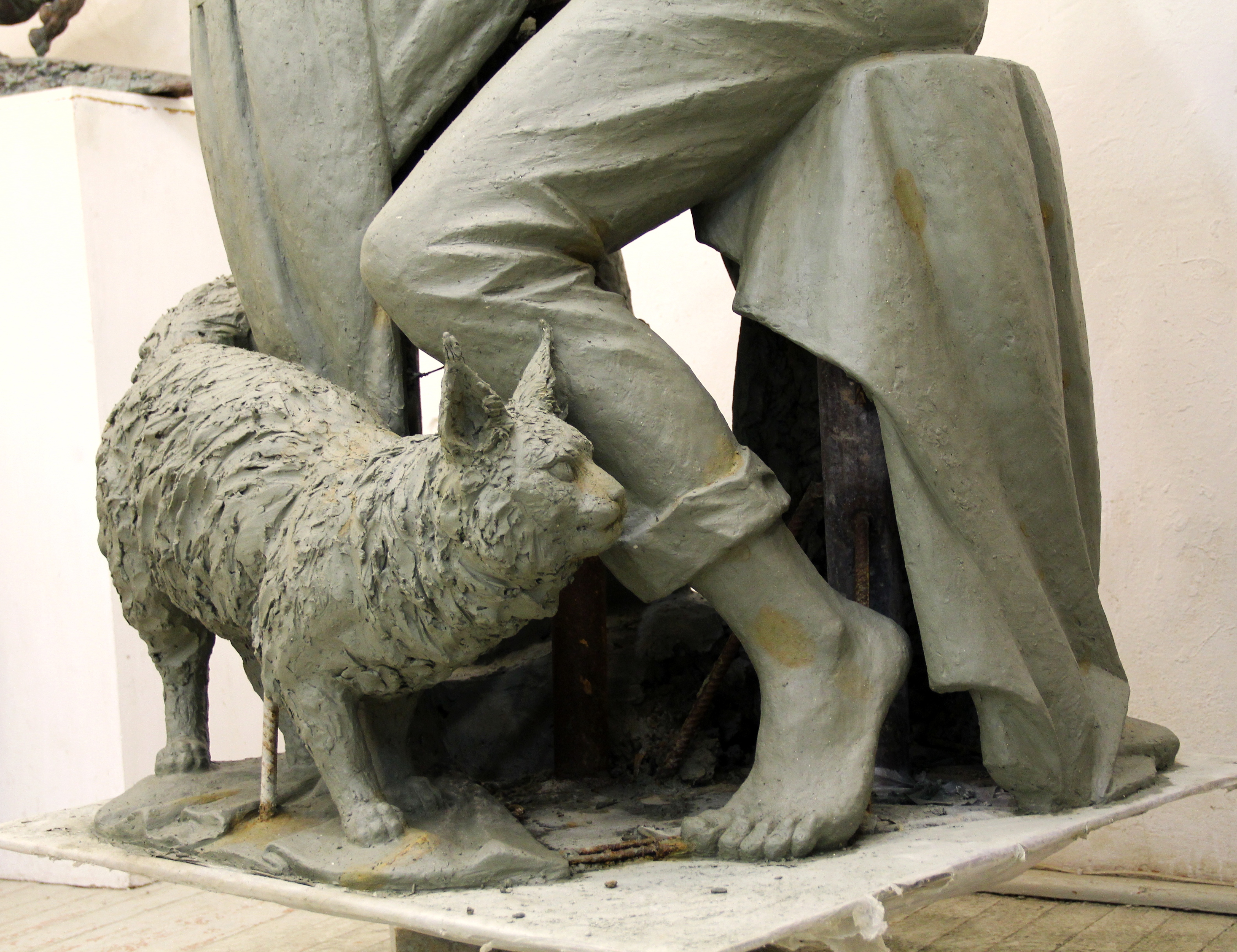 мемориальная скульптура на заказ, памятник на заказ, скульптор Ольга Колосова. Скульптурный портрет на заказ. Скульптура животного на заказ , скульптура кота.